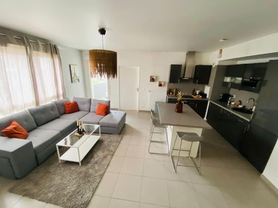 Grand Appt Proche Paris Parking Daire Aubervilliers Dış mekan fotoğraf